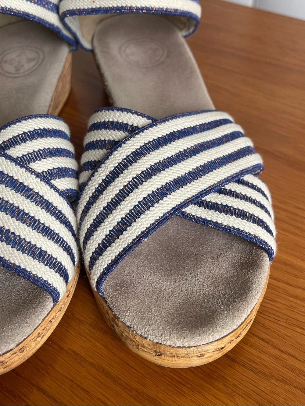 Charleston Shoe Co. Peachtree Low Wedge Sandal Size 6 - Picture 11 of 16